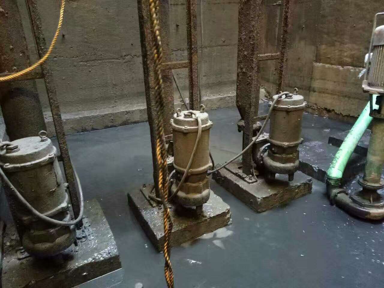 孟州污水池清理